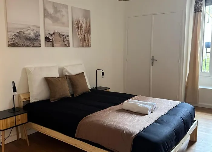Large For 10 People Saint Fargeau Appartamento Parigi